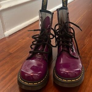 *Brand NEW* Purple Patent Leather Doc Martens Air Ware boots!!